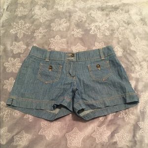 Adorable denim shorts! Size 4 New York & Company